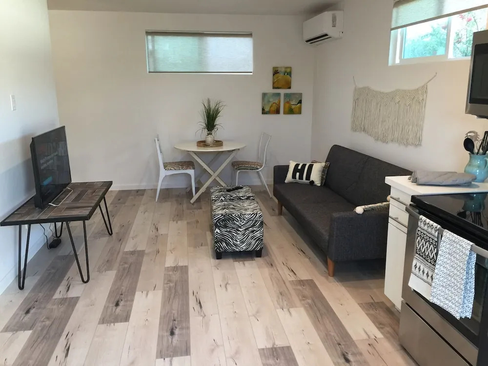 Simple Lux Living