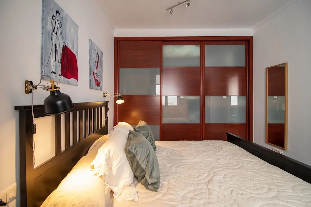 Rustic Two Bedroos Apartment With Terrace