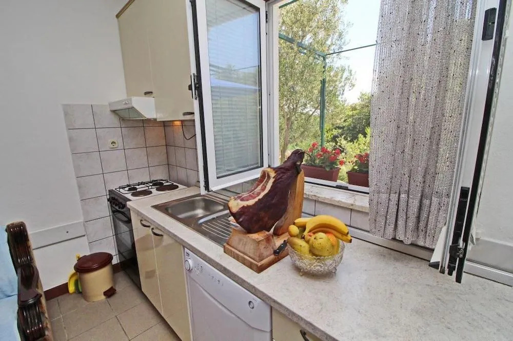 Apartments Neven