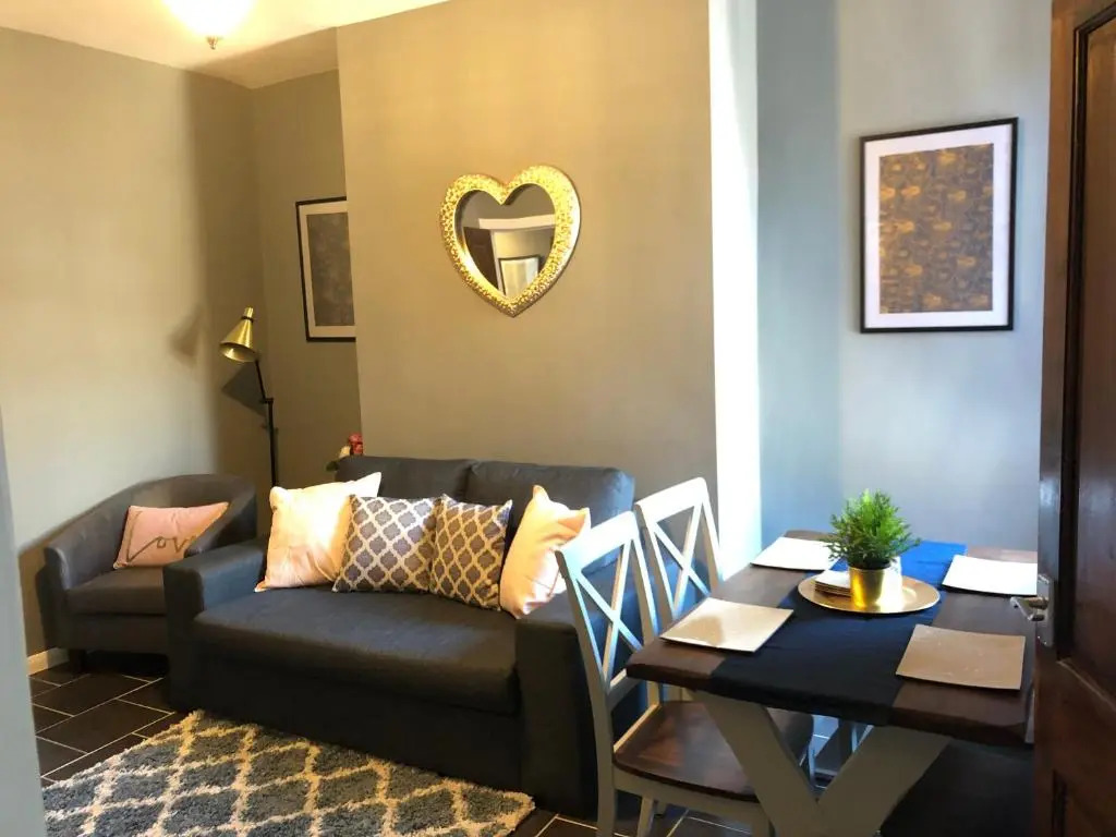 3. Stylish Private Double Room Near Manchester City Centre
