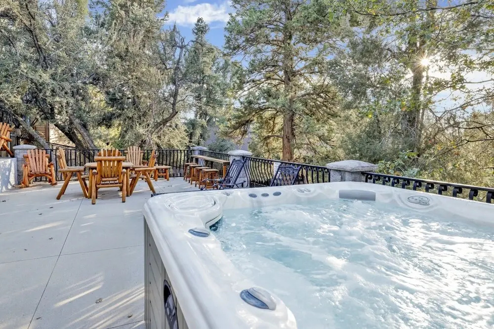 2178-sunset Ridge Villa 5 Bedroom Home by RedAwning