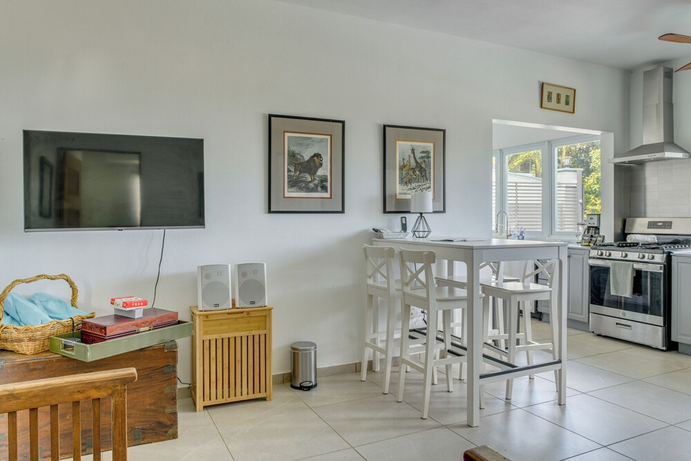 Resort-style Living Near Shore! Vieques Retreat