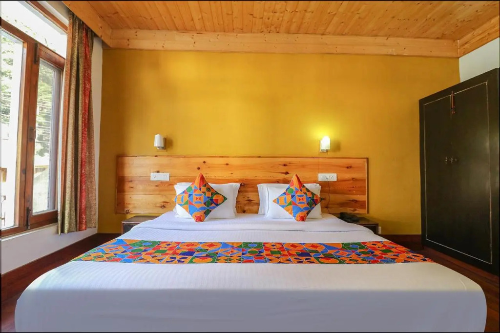 Fabhotel Shandela