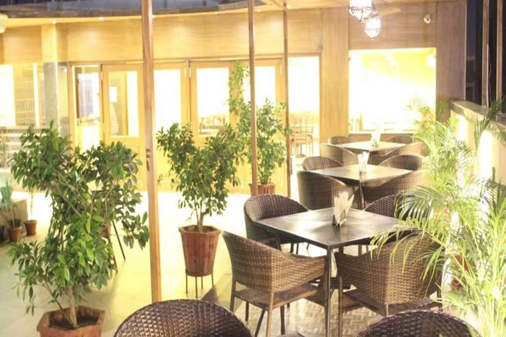 Hotel H R Palace