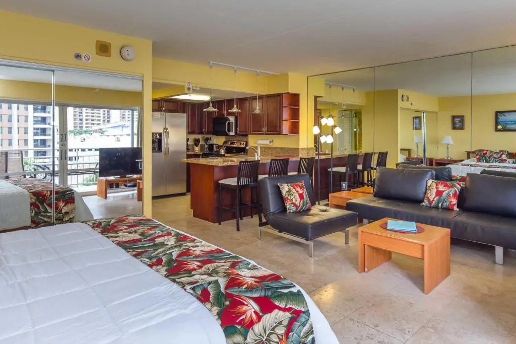 Ilikai 542 - Studio Condo