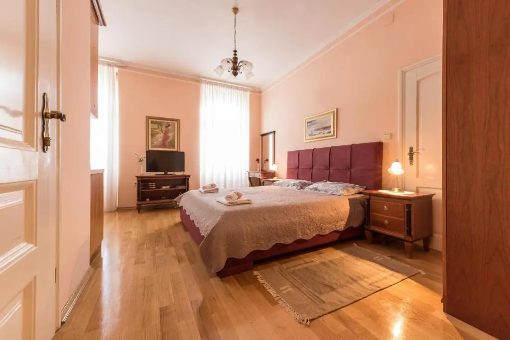 Apartments Villa Devana