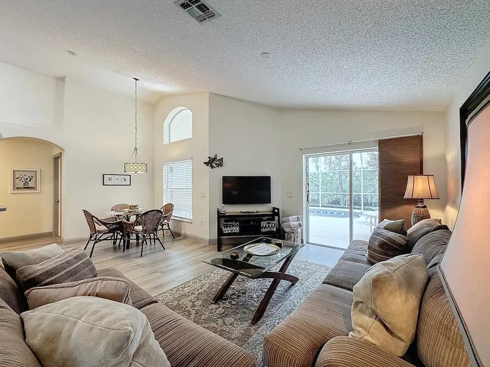 South Facing Golf Course Villa Updates Throughout