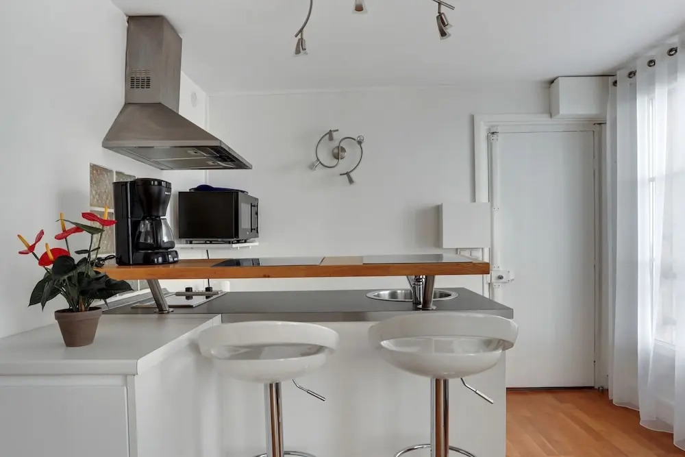 3 people apartment - Paris center by Weekome
