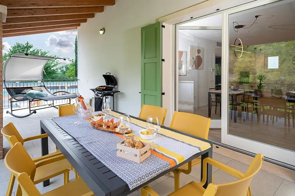 CASCINALE 11 - Regarda Travel