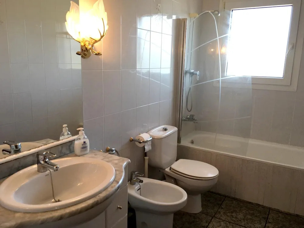 Villa With 7 Bedrooms in Alforja, With Wonderful Mountain View, Privat