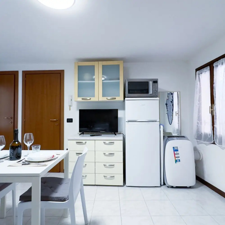 Alicetta Apartment by Ca-sa Check
