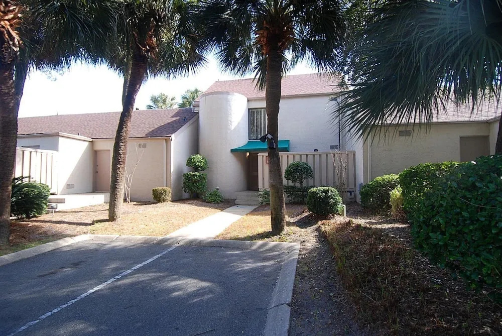 Pool & Beach Access: Hilton Head Island Villa