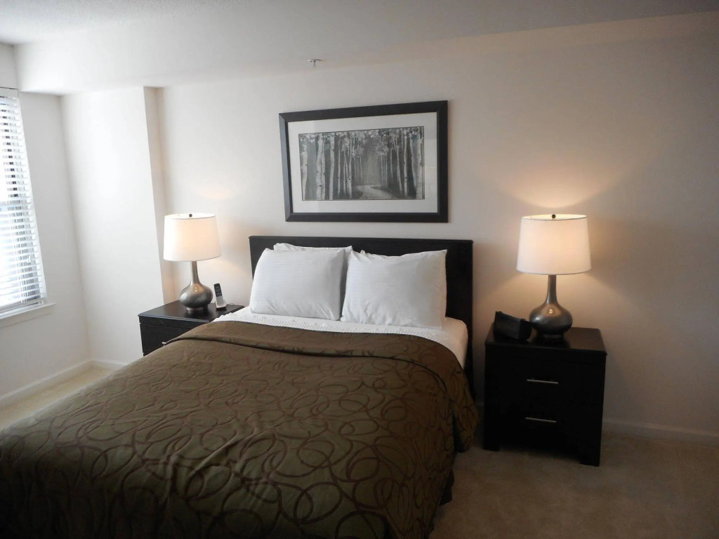 Weichert Suites at Andover House