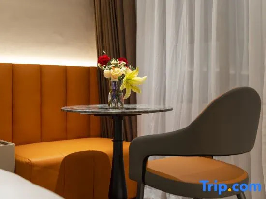 Meisite Hotel (Shenzhen Pingshan Railway Station Liuhe Subway Station)