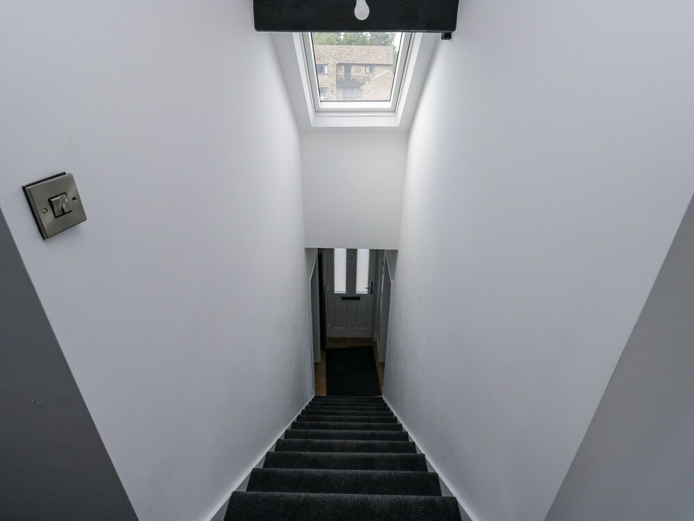 Ellis House