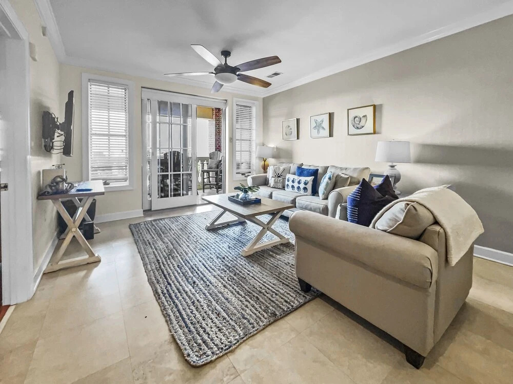 The Flipside 30A - 3 Br condo by RedAwning