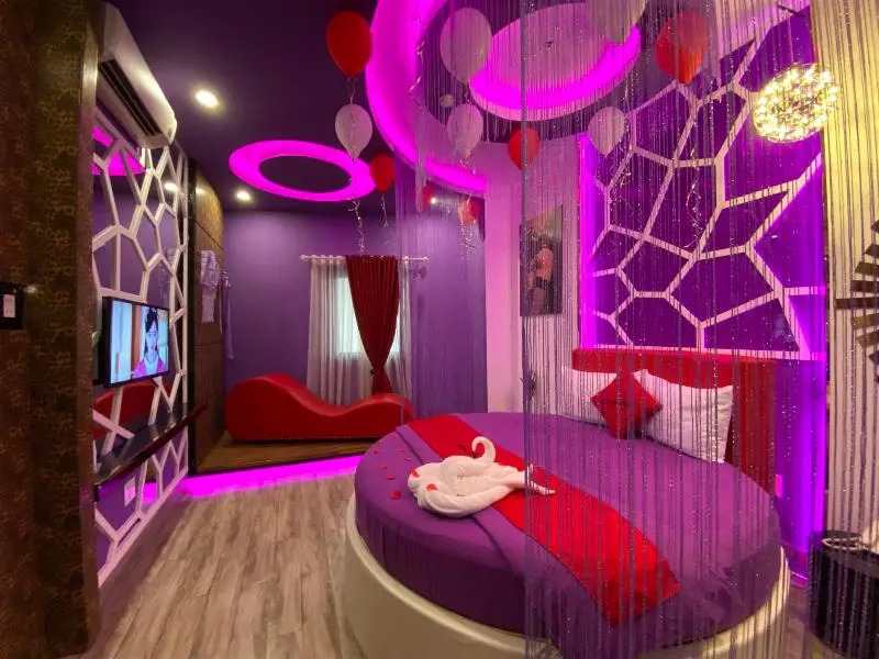 TAN BINH ROMANTIC HOTEL - Sân Bay TSN Nhà Ga T3