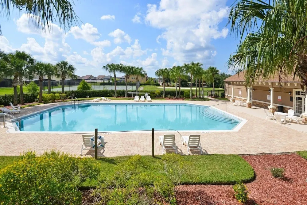 1287yc - West Haven Gated Community 6 Bedroom Home by RedAwning