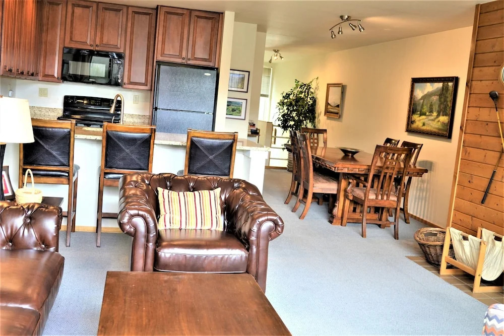 Simba Run Condos 2Bed 2Bath