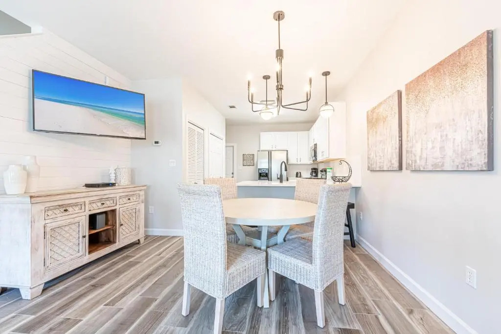 61 Batchelors Button (G) - 3BR 2.5BA - (7)
