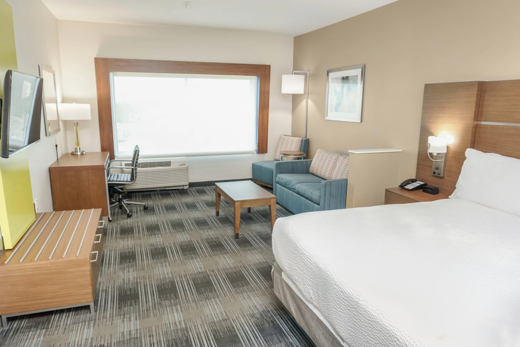 Holiday Inn Express & Suites - Houston Westchase - Westheimer by IHG