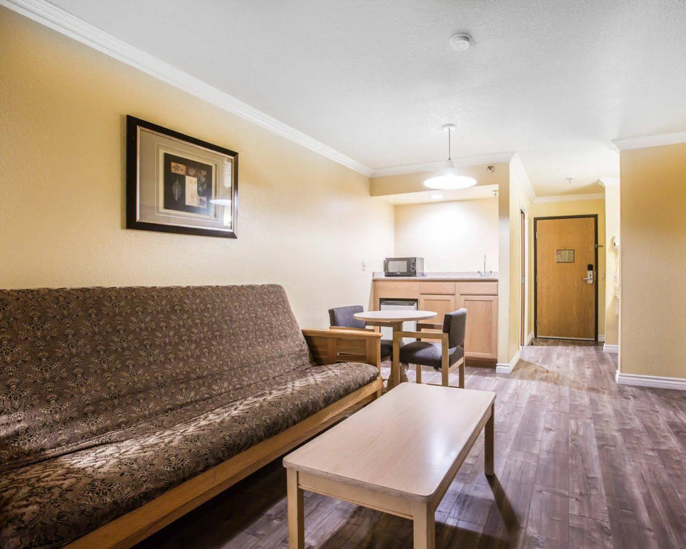 Econo Lodge Fontana