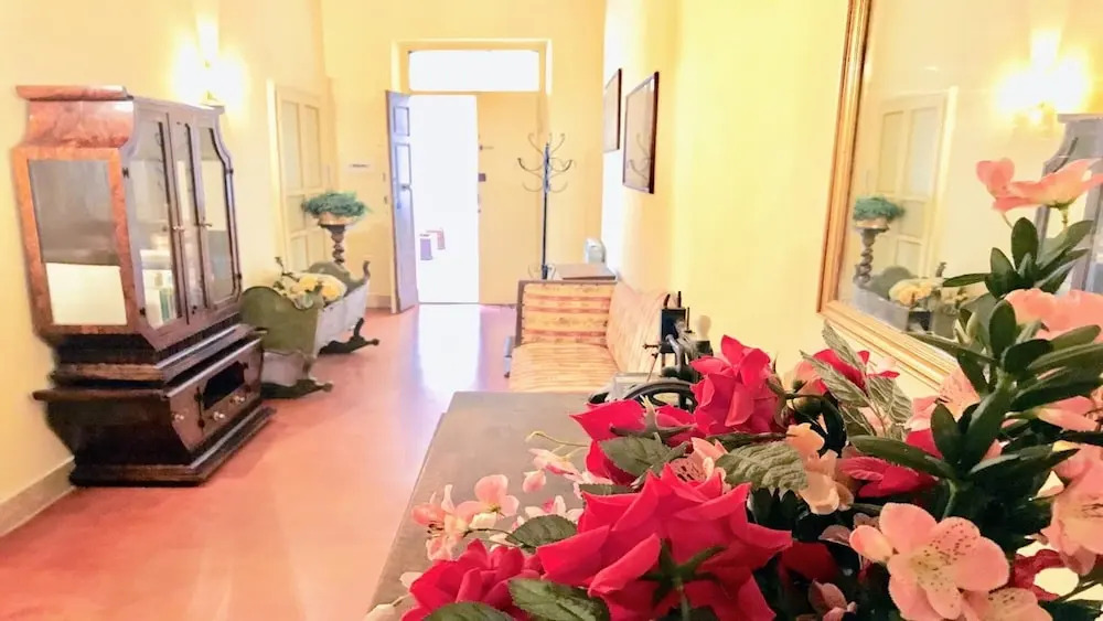 Spoleto Contessa Grandecentral Spoletosleeps 6