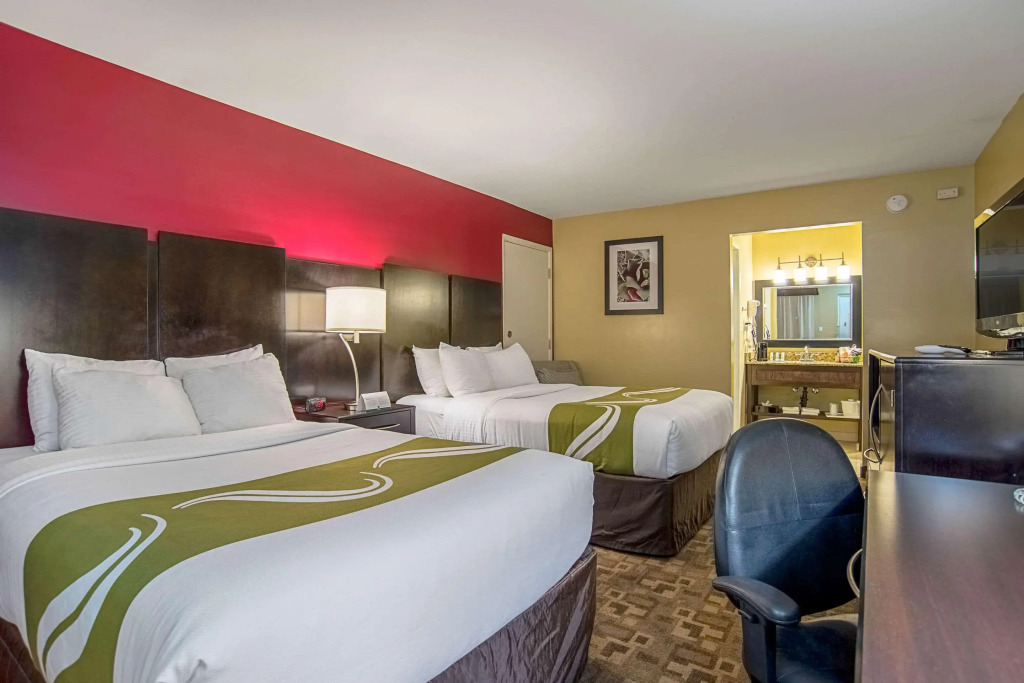 Quality Inn & Suites Phoenix NW - Sun City