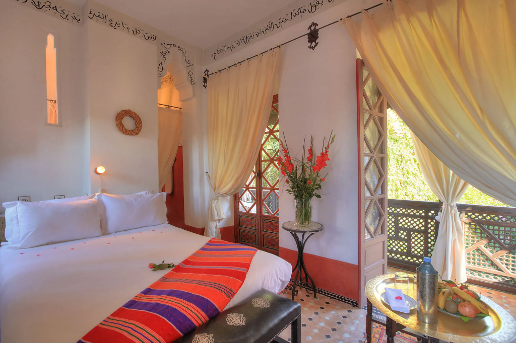 Riad Kaiss By Anika