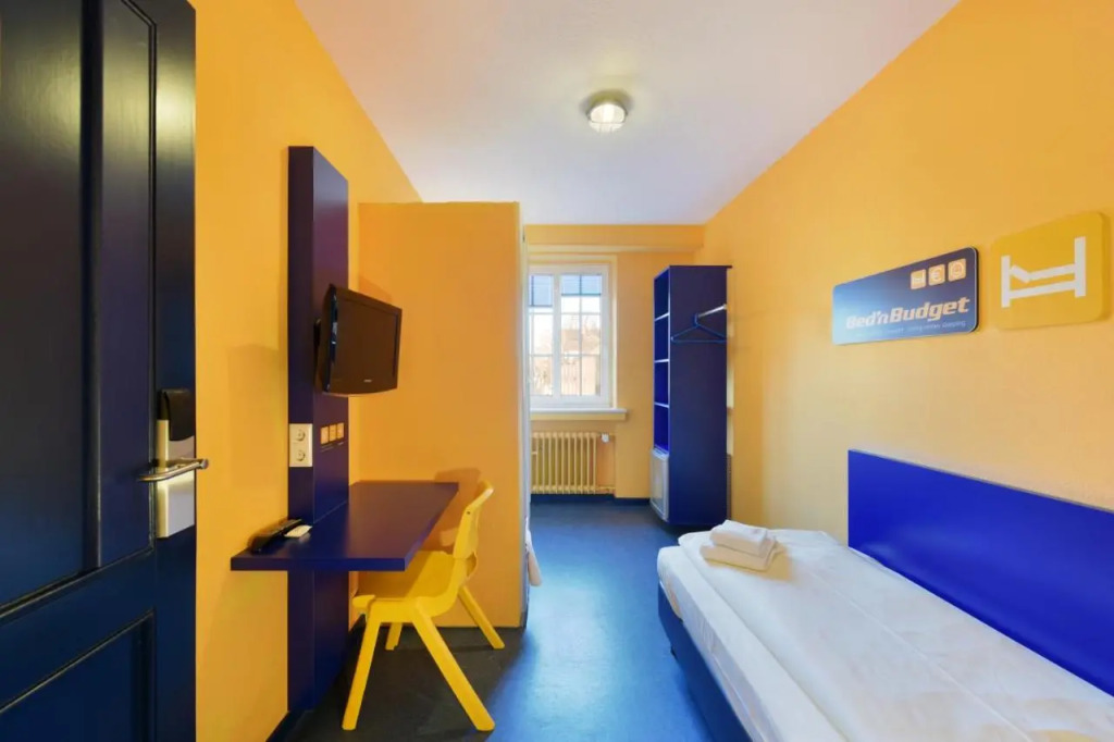Bed’nBudget Expo-Hostel Dorms