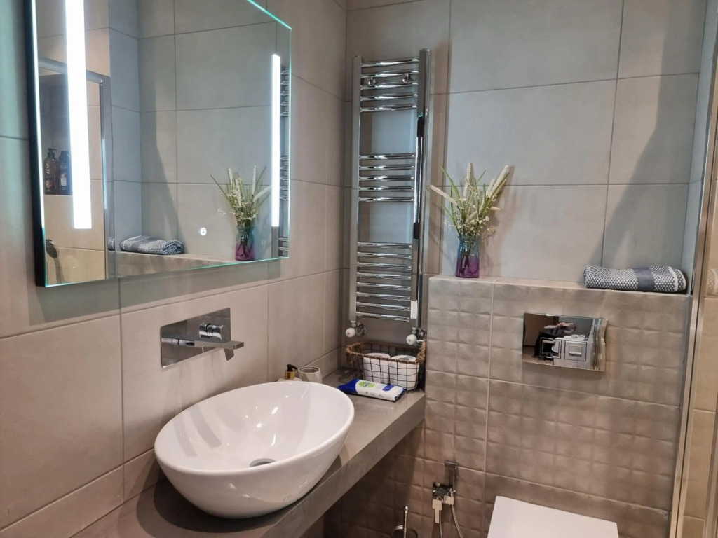 Iris City Center Premium Studio