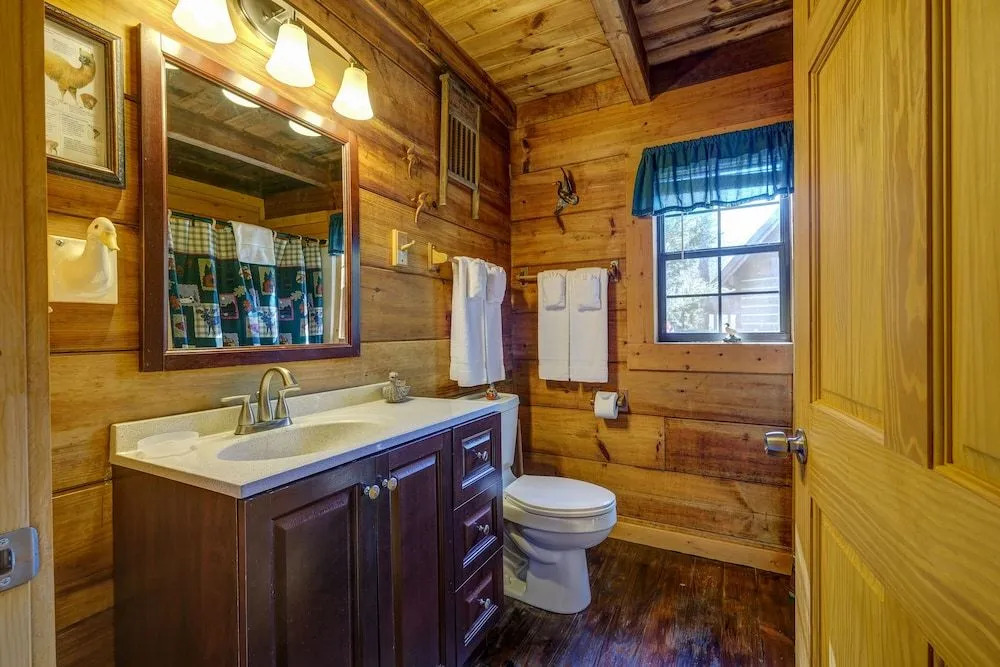 Cobb Creek Cabins