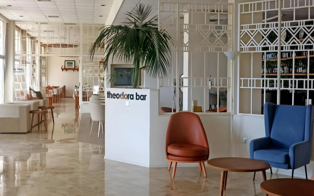 Marina Hotel