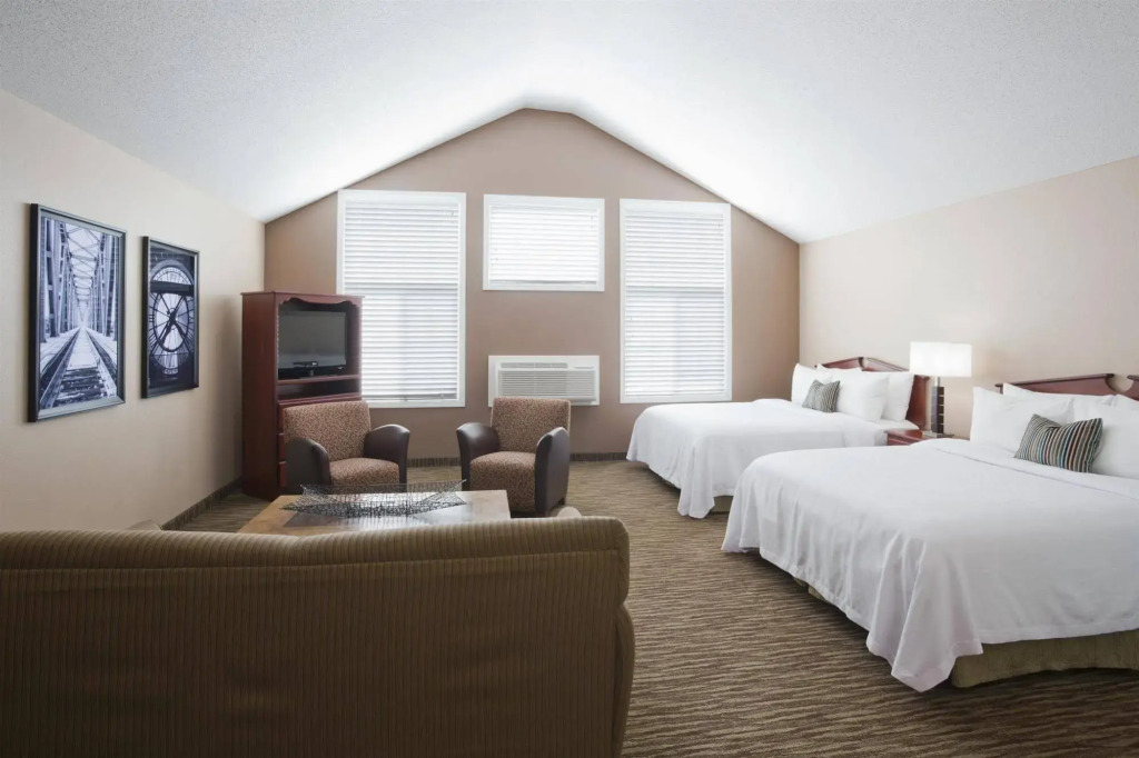 GrandStay Residential Suites Hotel - Eau Claire