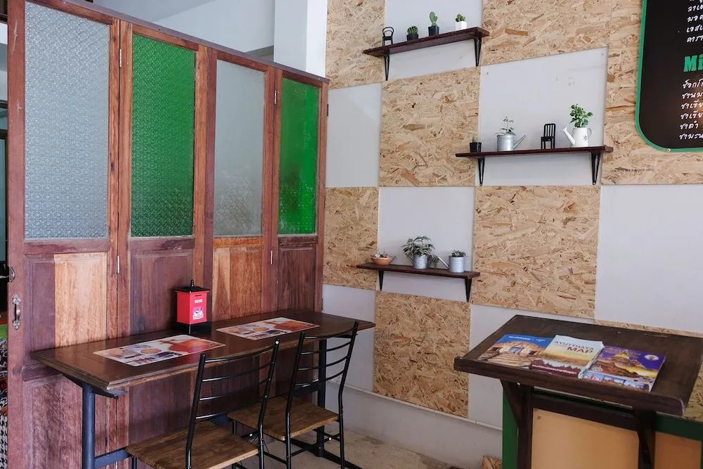 Charming House - Hostel