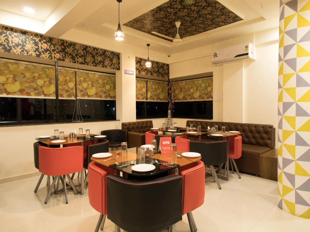 OYO 10254 Hotel Taha Pride