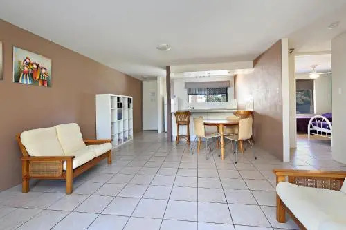 Levuka Unit 4, 14 Moreton Pde. Kings Beach