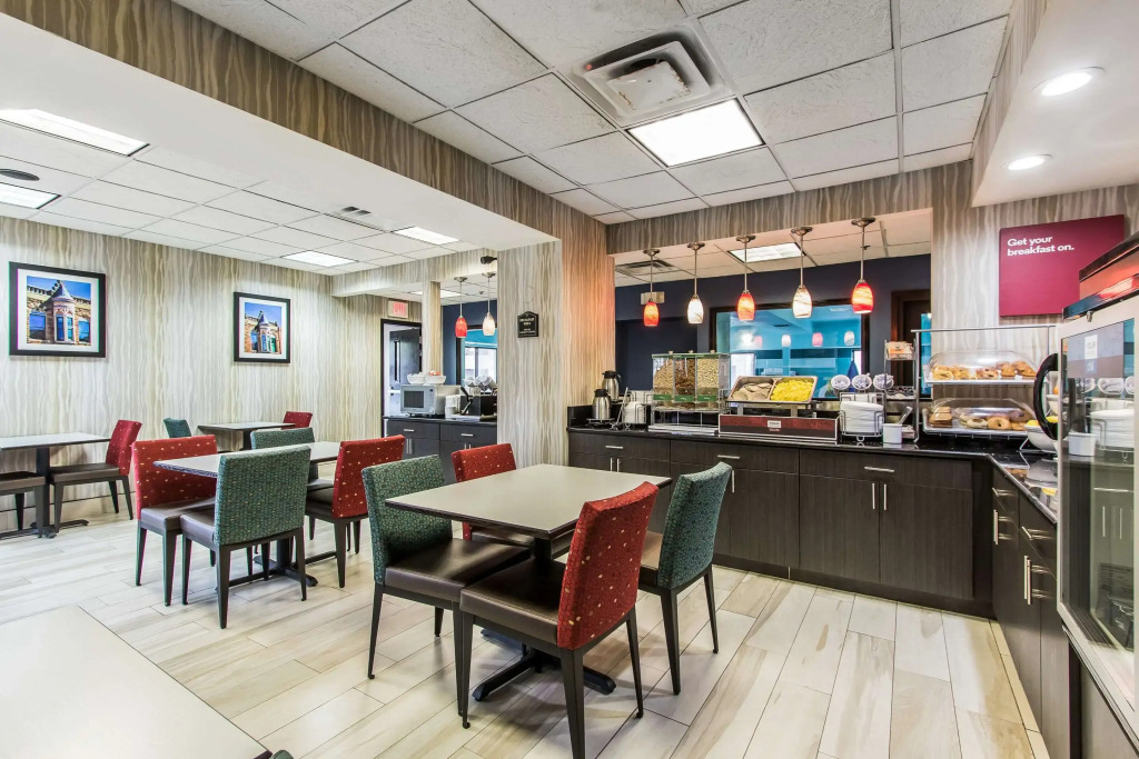 Comfort Suites Fairgrounds West