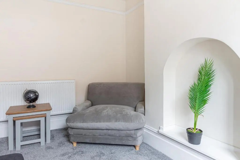 Beautiful 4 Bed House Worcester City Centre