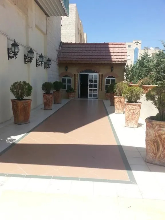 الجوهرة للأجنحة الفندقية Al Jawhara Hotel Suites