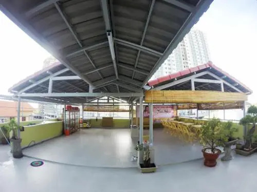 Hoa Sua Hotel
