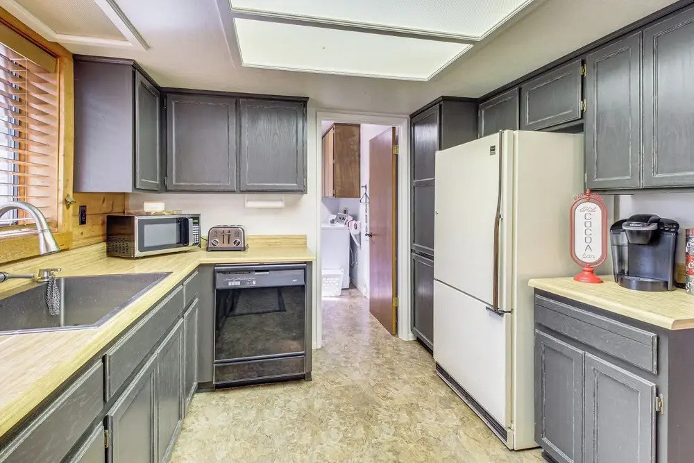 5 Mi to Woodland Lake Park: Cabin in Pinetop!