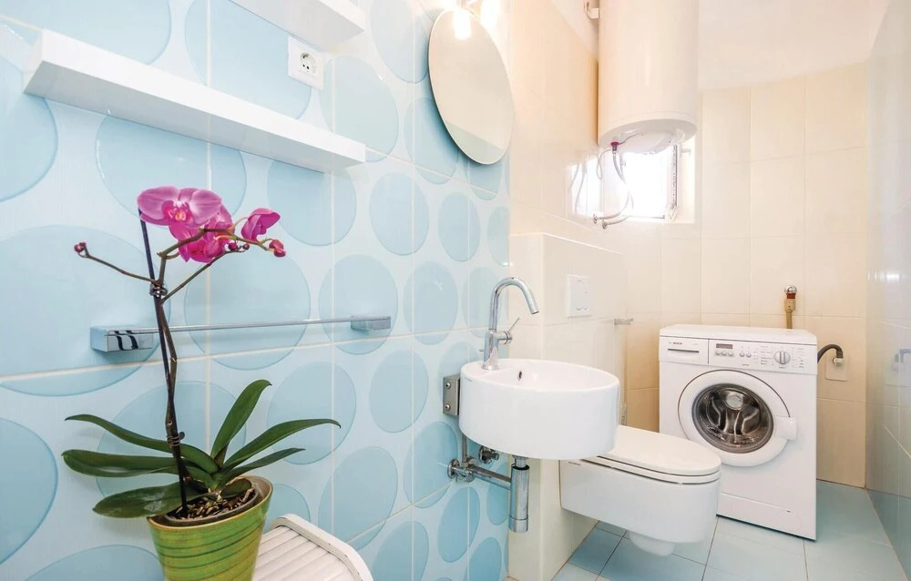 Beautiful Home in Volosko With Wifi and 2 Bedrooms