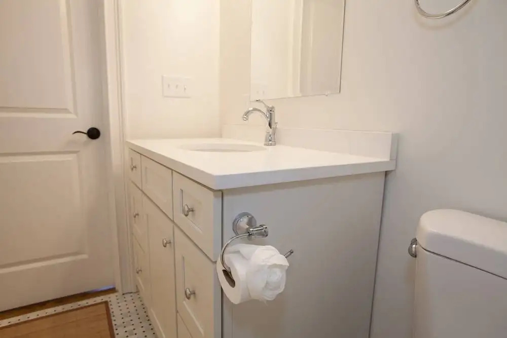 Downtown Boston 4bed 2 Full Bath Condo North End