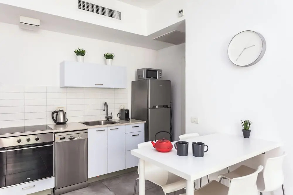 Modern Apartment Walking from the beach
