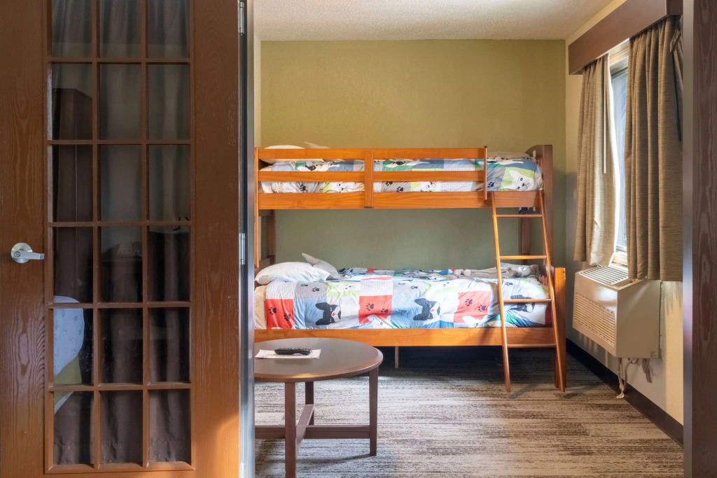 AmericInn by Wyndham Grand Rapids