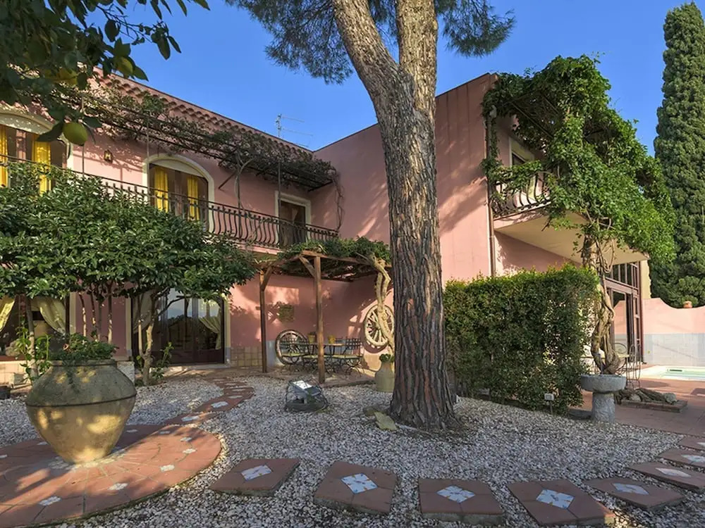Villa With sea View and Private Pool Very Near to the Center of Taormina