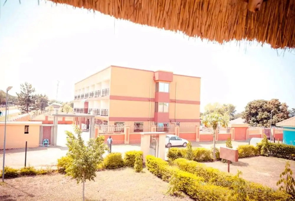Leosim Hotel