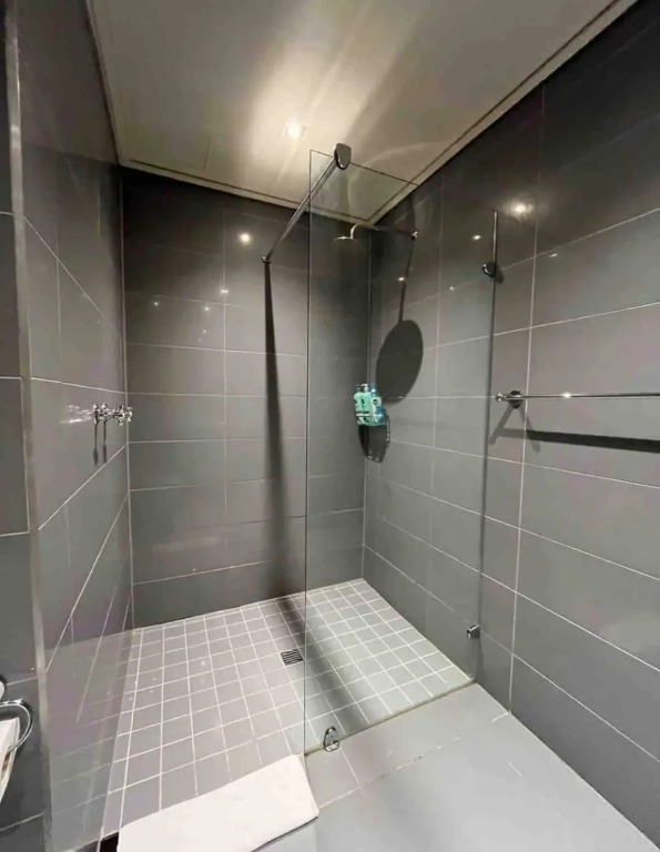 705 Cape Royale Luxury Apartment