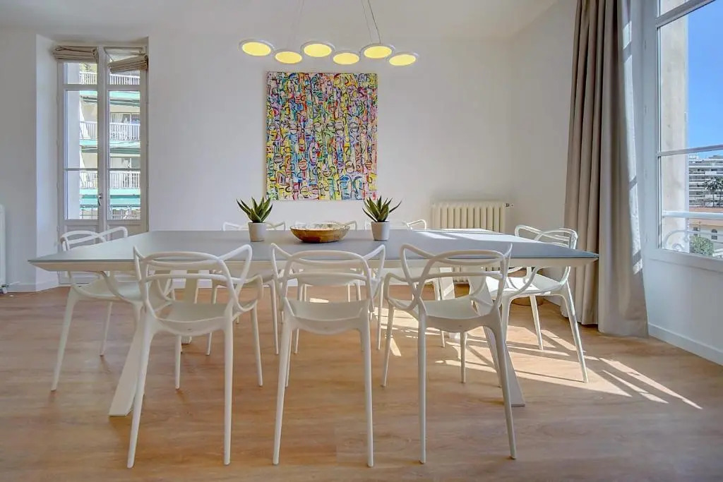 IMMOGROOM - Magnificent 180m duplex apartment - Parking - Air conditioning